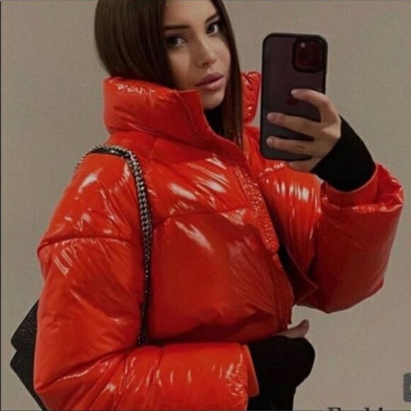 💥HOT ITEM💥ZARA Blogger Fav Quilted Cropped Puffer in Glossy Red - Picture 9 of 16